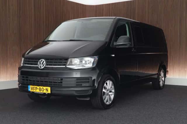 Volkswagen Transporter (2019) thumbnail 1