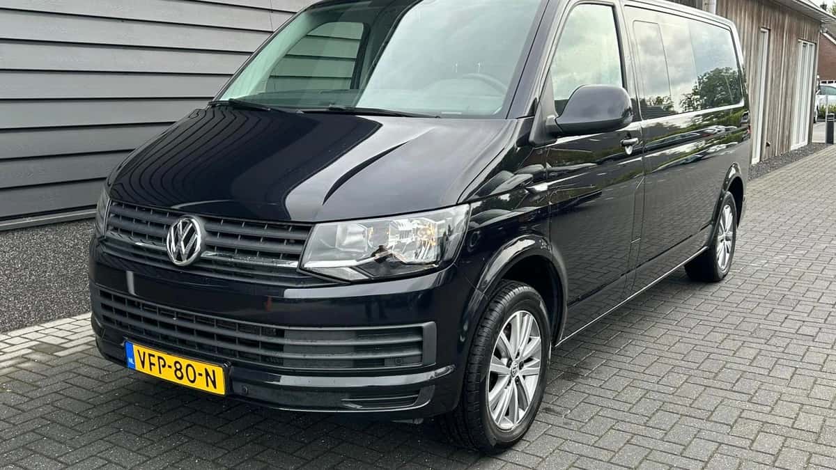 Volkswagen Transporter (2019) — foto 1