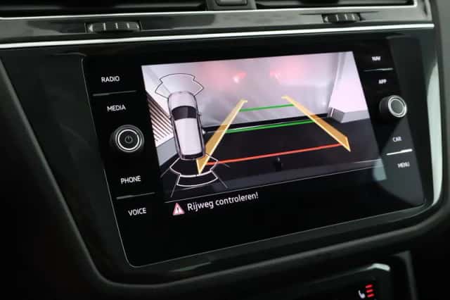 Volkswagen Tiguan (2020) thumbnail 5