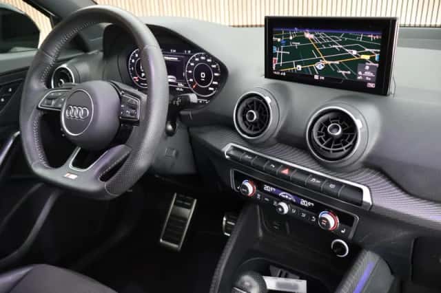 Audi Q2 (2020) thumbnail 3