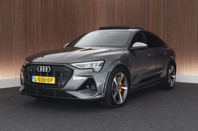 Audi e-tron (2021) thumbnail 1
