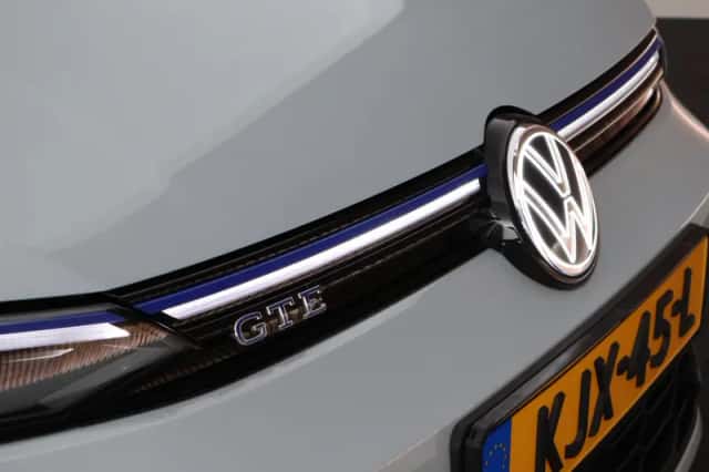 Volkswagen Golf (2025) thumbnail 6