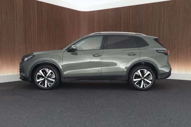 Volkswagen Tiguan (2025) thumbnail 6