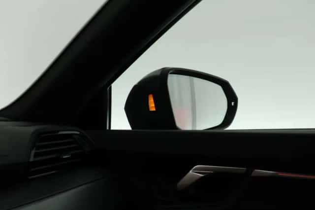 Audi Q3 (2023) thumbnail 6