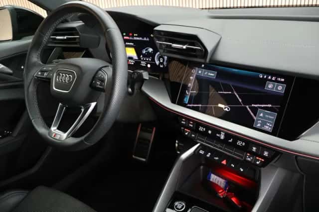 Audi A3 (2023) thumbnail 3