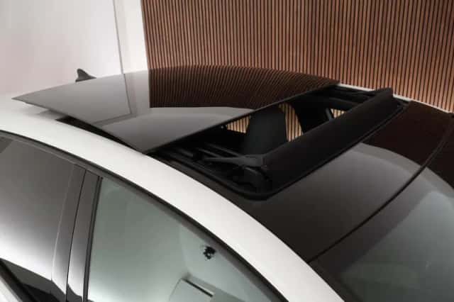 Volkswagen Golf (2022) thumbnail 5
