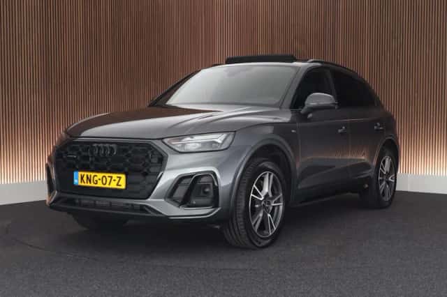 Audi Q5 (2023) thumbnail 1