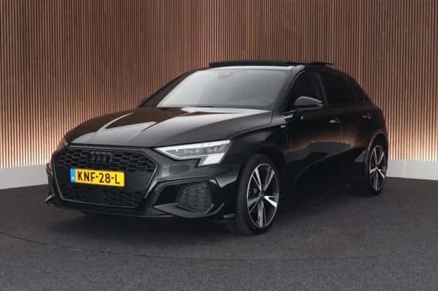 Audi A3 (2023) thumbnail 1