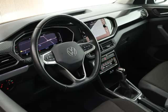 Volkswagen T-Cross (2021) thumbnail 3