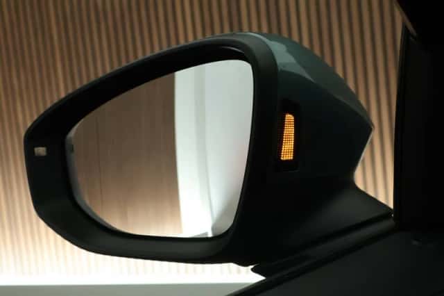 Volkswagen Passat (2025) thumbnail 5