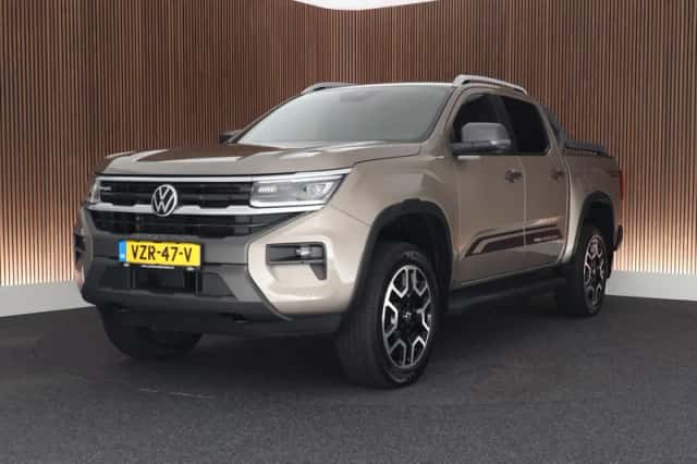 Volkswagen Amarok (2023) thumbnail 1