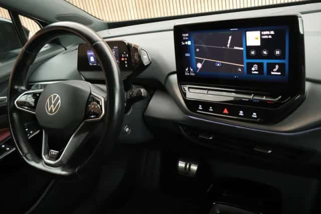 Volkswagen ID.4 (2020) thumbnail 3