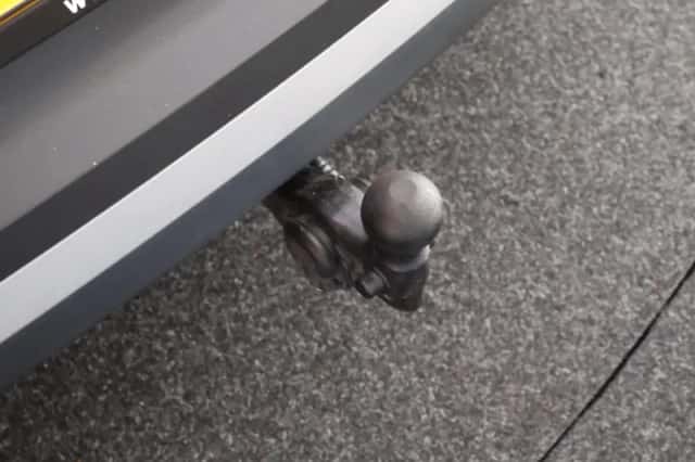 Volkswagen ID.4 (2020) thumbnail 4