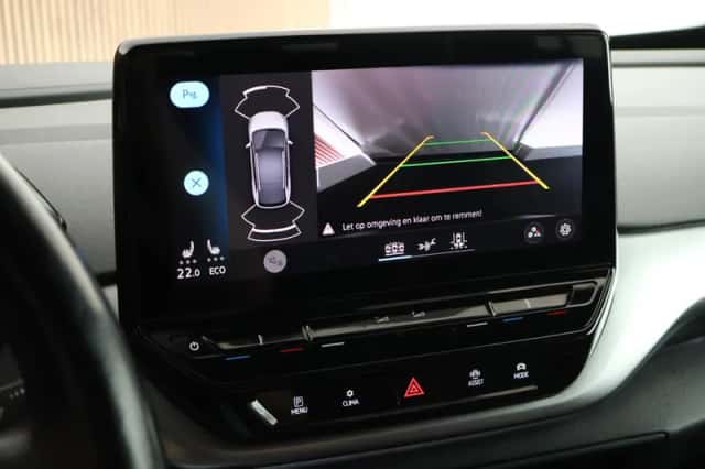 Volkswagen ID.4 (2020) thumbnail 5