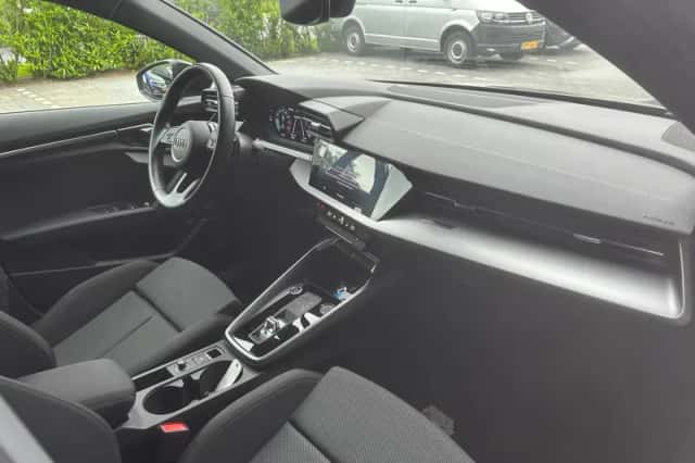 Audi A3 (2022) thumbnail 3