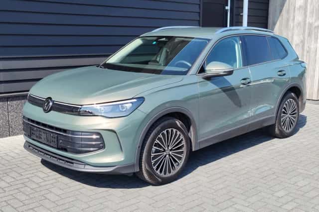 Volkswagen Tiguan (2024) thumbnail 1