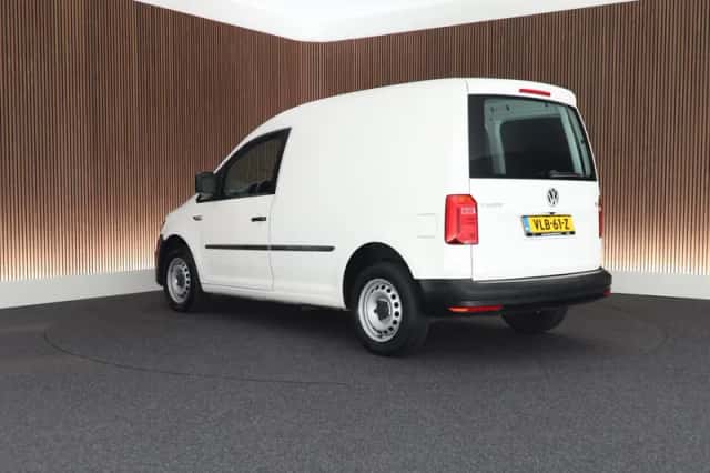 Volkswagen Caddy (2017) thumbnail 6