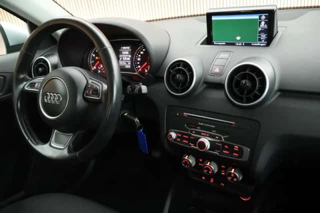 Audi A1 (2018) thumbnail 3