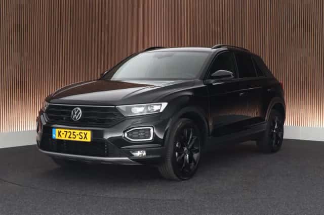 Volkswagen T-Roc (2021) thumbnail 1