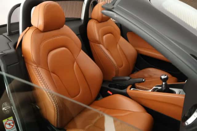 Audi TT (2009) thumbnail 2
