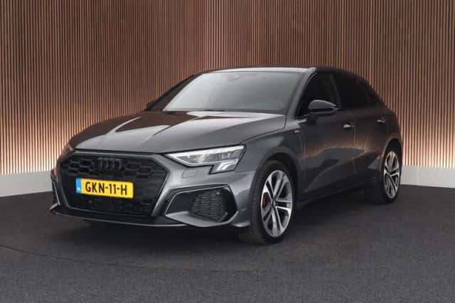 Audi A3 (2024) thumbnail 1