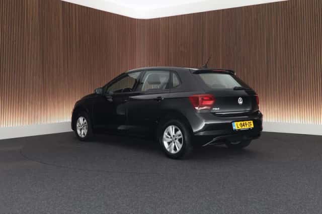 Volkswagen Polo (2021) thumbnail 5