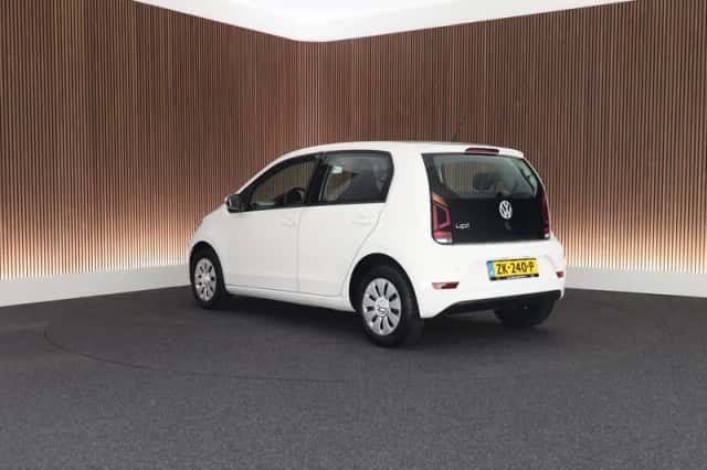 Volkswagen Up! (2019) thumbnail 5