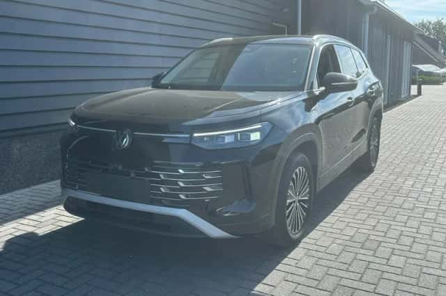 Volkswagen Tayron (2025) thumbnail 1