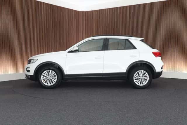 Volkswagen T-Roc (2018) thumbnail 5