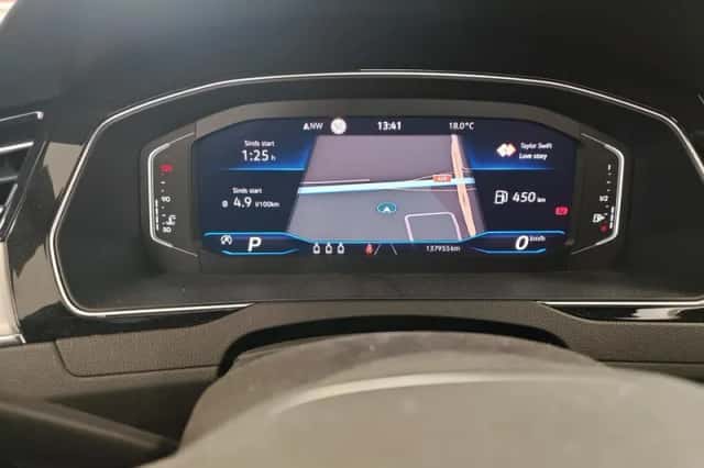 Volkswagen Passat (2021) thumbnail 6