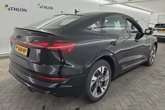Audi e-tron (2022) thumbnail 5