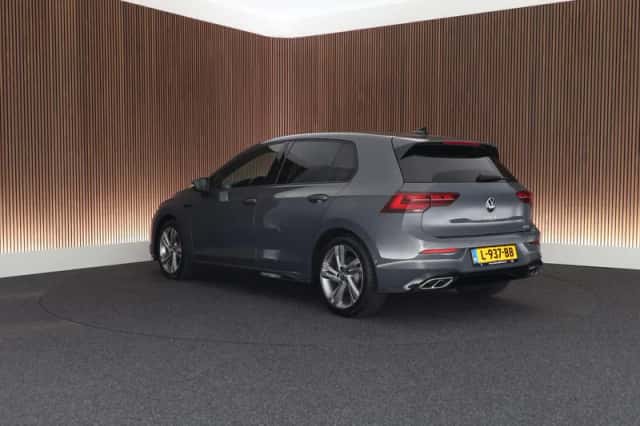 Volkswagen Golf (2021) thumbnail 6