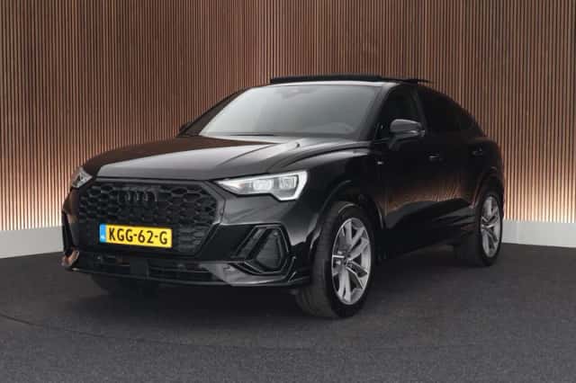 Audi Q3 (2022) thumbnail 1