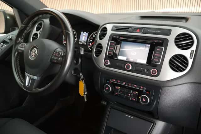 Volkswagen Tiguan (2014) thumbnail 3