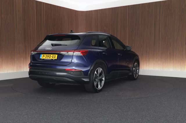 Audi Q4 e-tron (2022) thumbnail 6