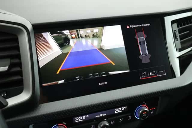 Audi A1 (2021) thumbnail 4
