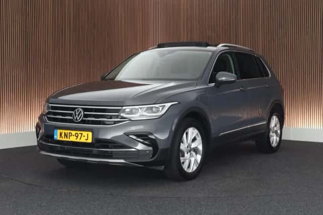 Volkswagen Tiguan (2022) thumbnail 1