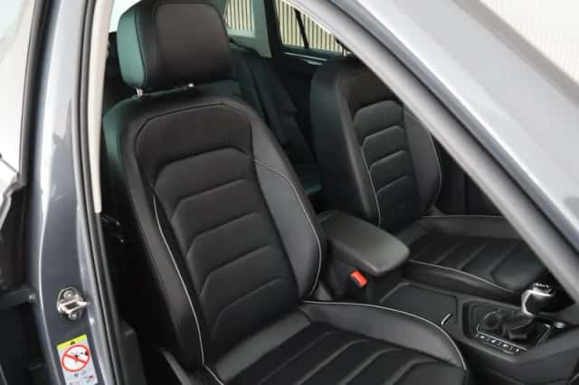 Volkswagen Tiguan (2022) thumbnail 2