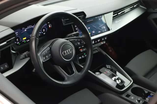 Audi A3 (2023) thumbnail 3