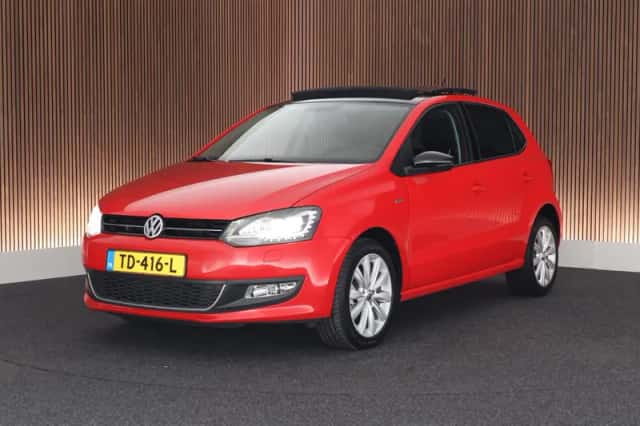 Volkswagen Polo (2012) thumbnail 1