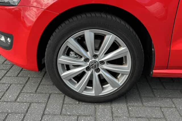 Volkswagen Polo (2012) thumbnail 4
