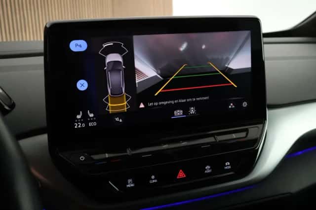Volkswagen ID.4 (2020) thumbnail 4