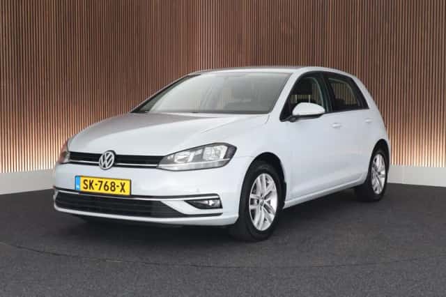 Volkswagen Golf (2017) thumbnail 1
