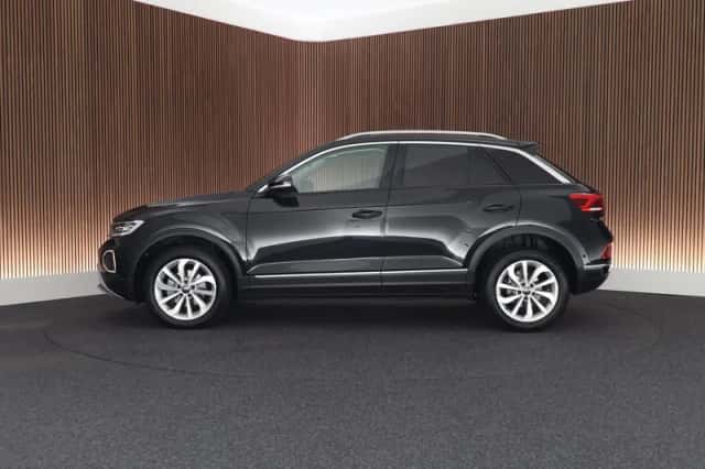 Volkswagen T-Roc (2024) thumbnail 5