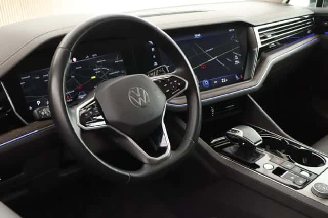 Volkswagen Touareg (2020) thumbnail 3