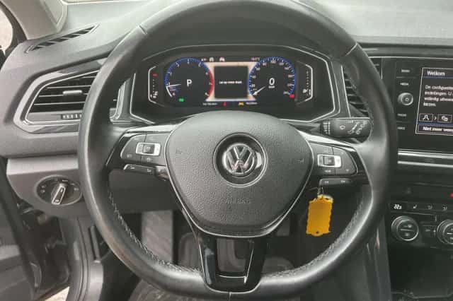 Volkswagen T-Roc (2020) thumbnail 4