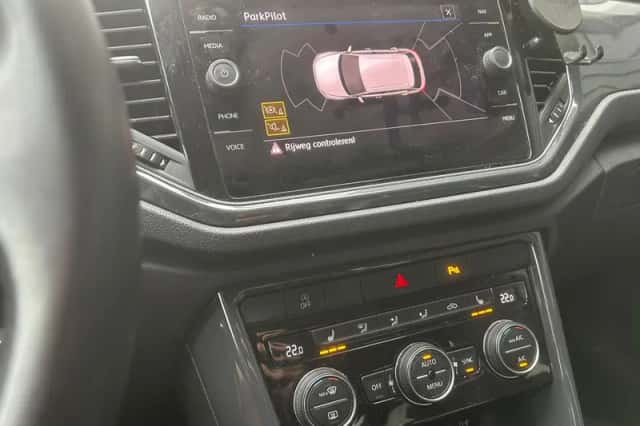Volkswagen T-Roc (2020) thumbnail 5