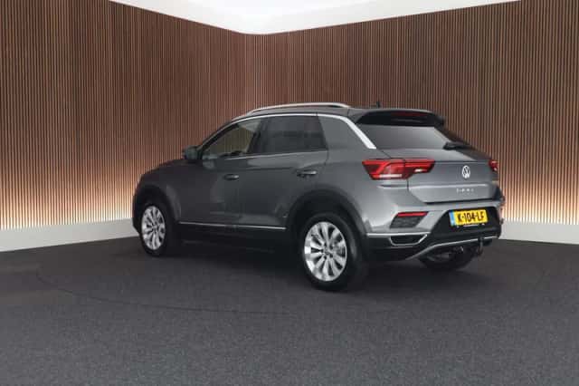 Volkswagen T-Roc (2020) thumbnail 6