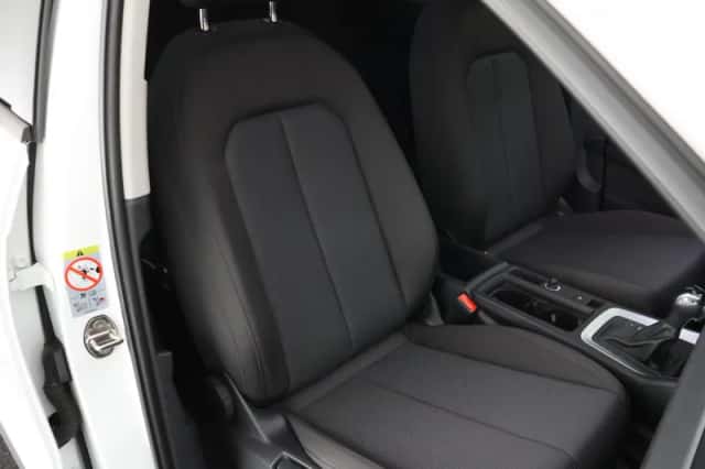 Audi Q3 (2019) thumbnail 3