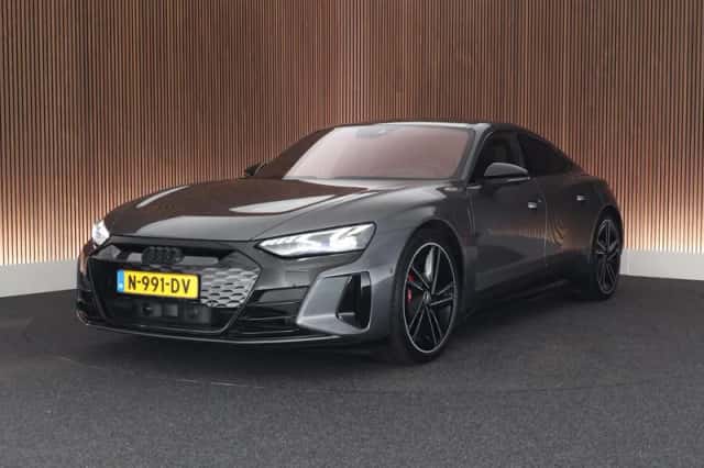 Audi e-tron GT (2021) thumbnail 1